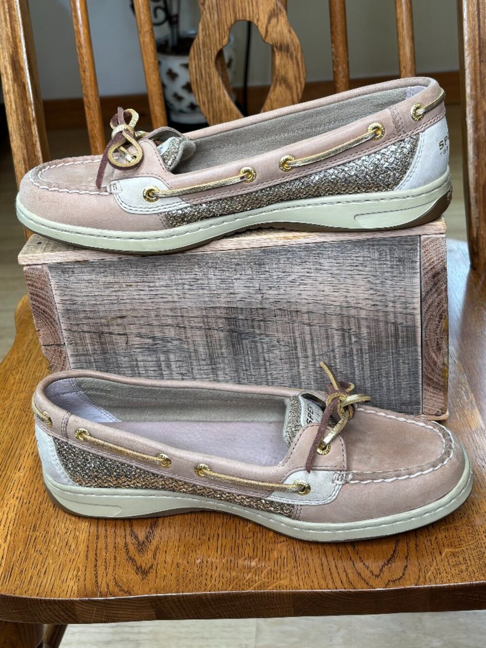 Sperry Top-Sider Women's Angelfish Tan Leather/Gold Metallic Accent Boat Shoes - Picture 2 of 16